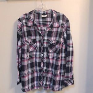 Croft and Barrow plaid button up top 2x